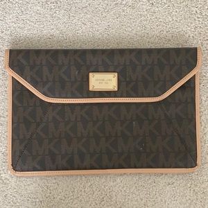 Micheal Kors Laptop/Tablet Case